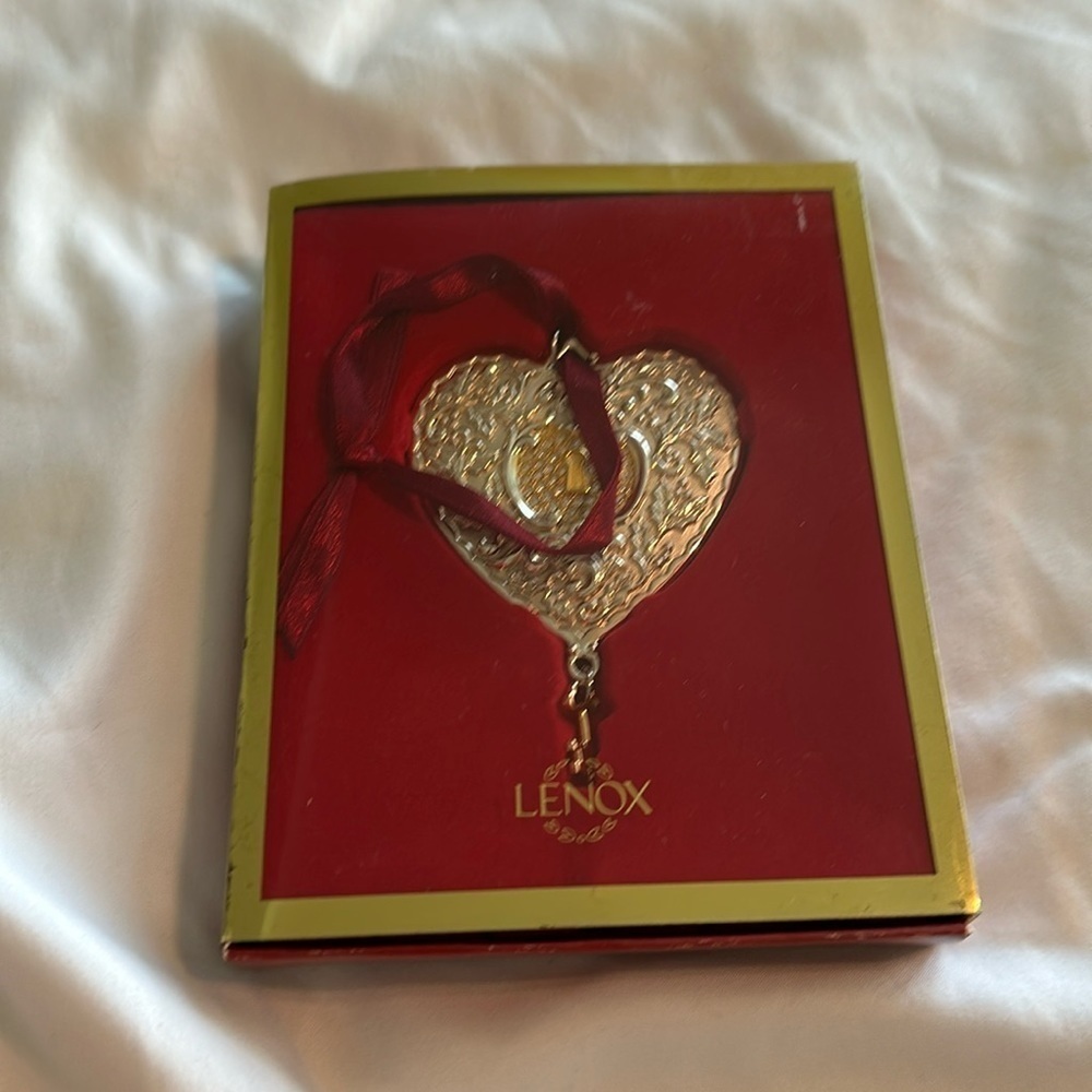 Lenox Holiday Key to my heart silverplated ornament